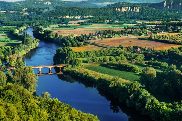 Profitez d'un camping de luxe en Dordogne avec un budget limité